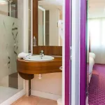 Ξενοδοχείο Brit Nantes - L'atlantel 4*