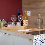 南特维拉布里特酒店 酒店 维尼厄德布列塔尼