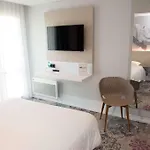 南特维拉布里特酒店 酒店 维尼厄德布列塔尼