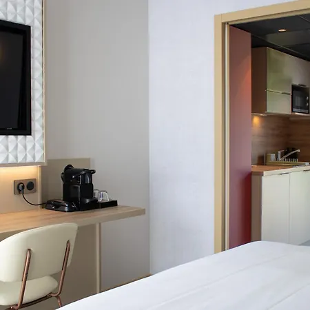 Brit Nantes - L'atlantel Otel