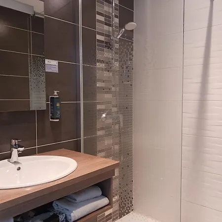 Hotel Brit Nantes - L'atlantel 4*