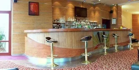 מלון Brit Nantes - L'atlantel 4*