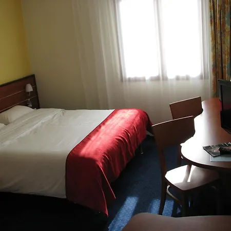 Brit Nantes - L'atlantel 4*