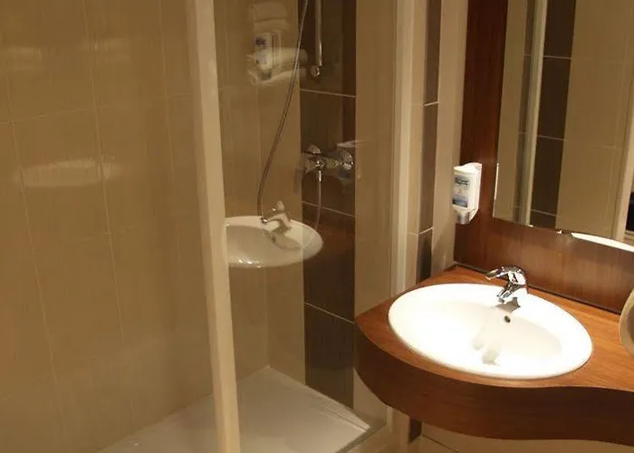 Brit Nantes - L'atlantel 4* Vigneux-de-Bretagne